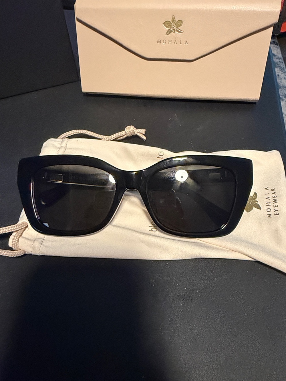 Mohala Black Square Frame Sunglasses